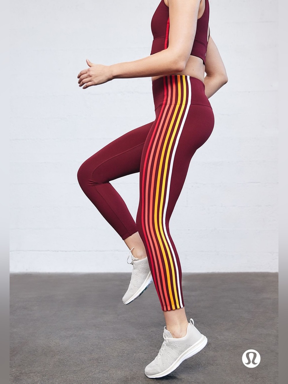 lululemon Take a Hint 7/8 Tights and Bra Set - Picture 4 of 12
